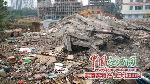 江西发生村民自拆旧房倒塌事故致3人死亡（图）