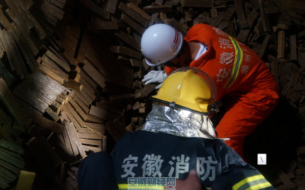 安徽滁州一窑厂发生砖垛倒塌事故 致1死6伤