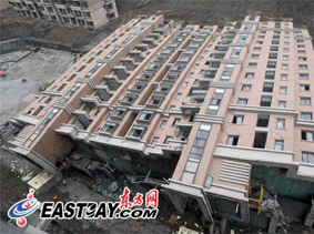 上海市长韩正要求彻查楼房倒塌事故原因